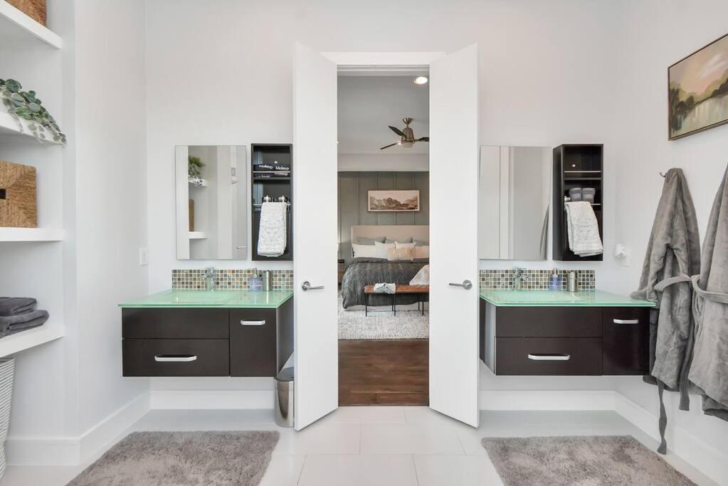 Villa Casa Labella - Downtown Skyline Views - Sleeps 10 Houston Exterior foto
